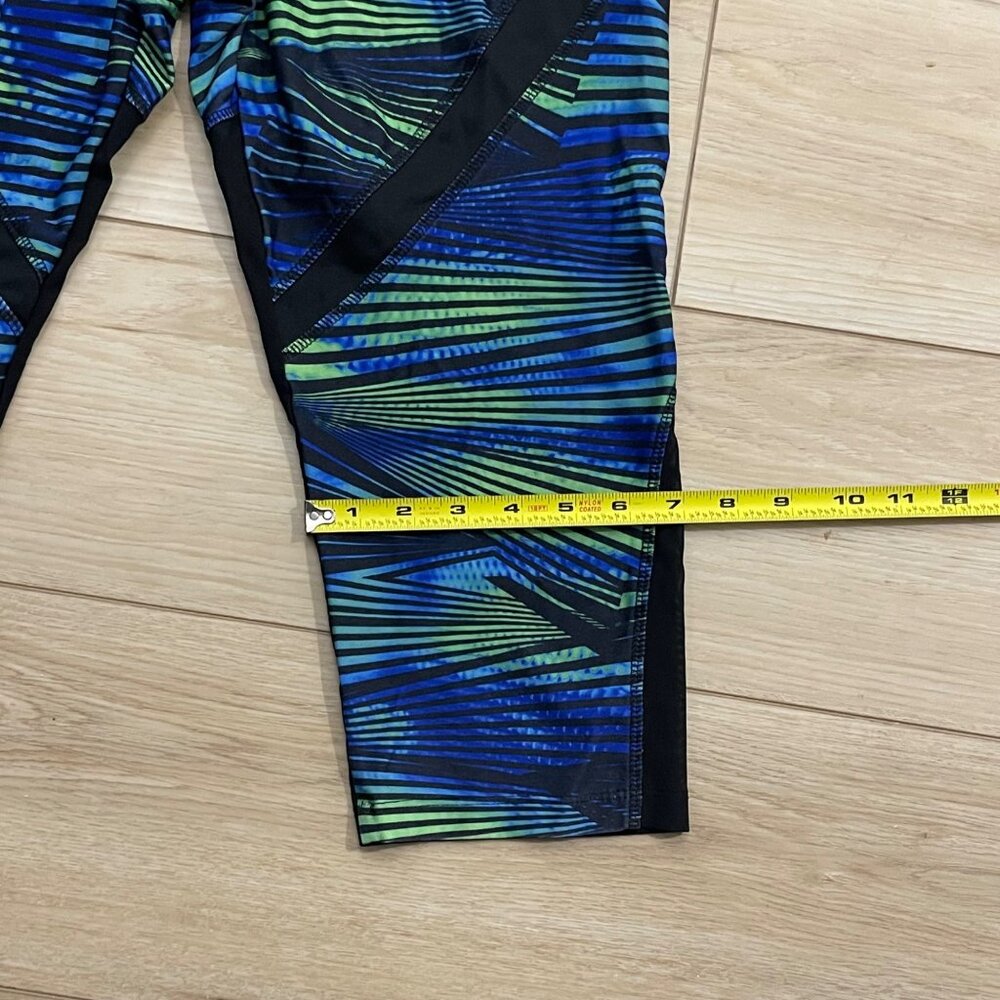 Womens Capri Leggings Blue/Green Striped Pattern With Black Mesh Panels Size L - Picture 10 of 11